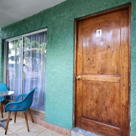 Cabanas Manuto Hanga Roa Exterior foto
