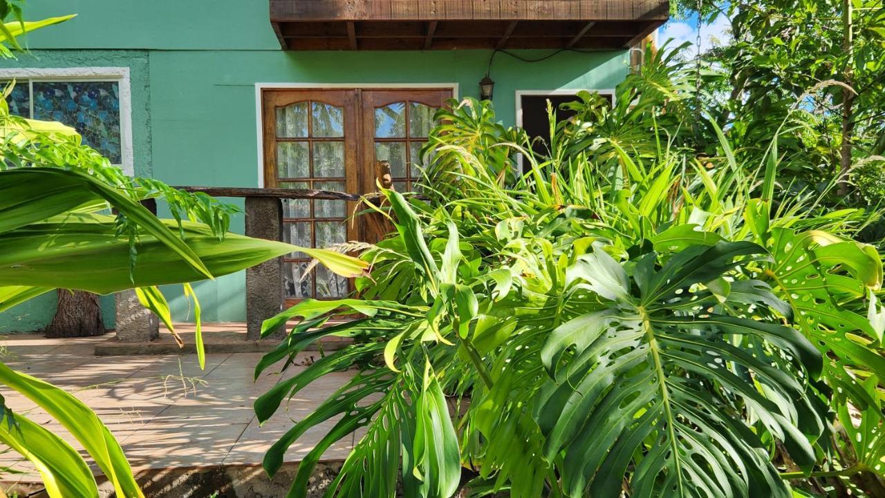 Cabanas Manuto Hanga Roa Exterior foto