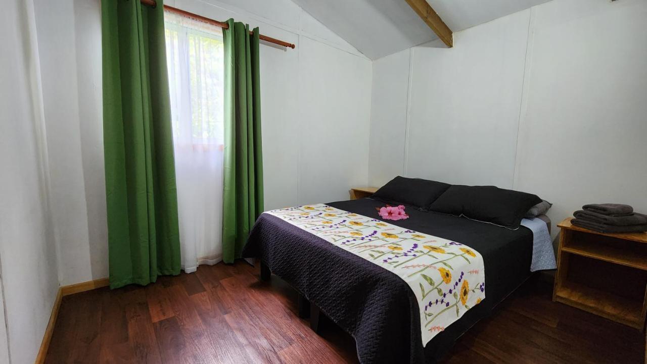 Cabanas Manuto Hanga Roa Exterior foto