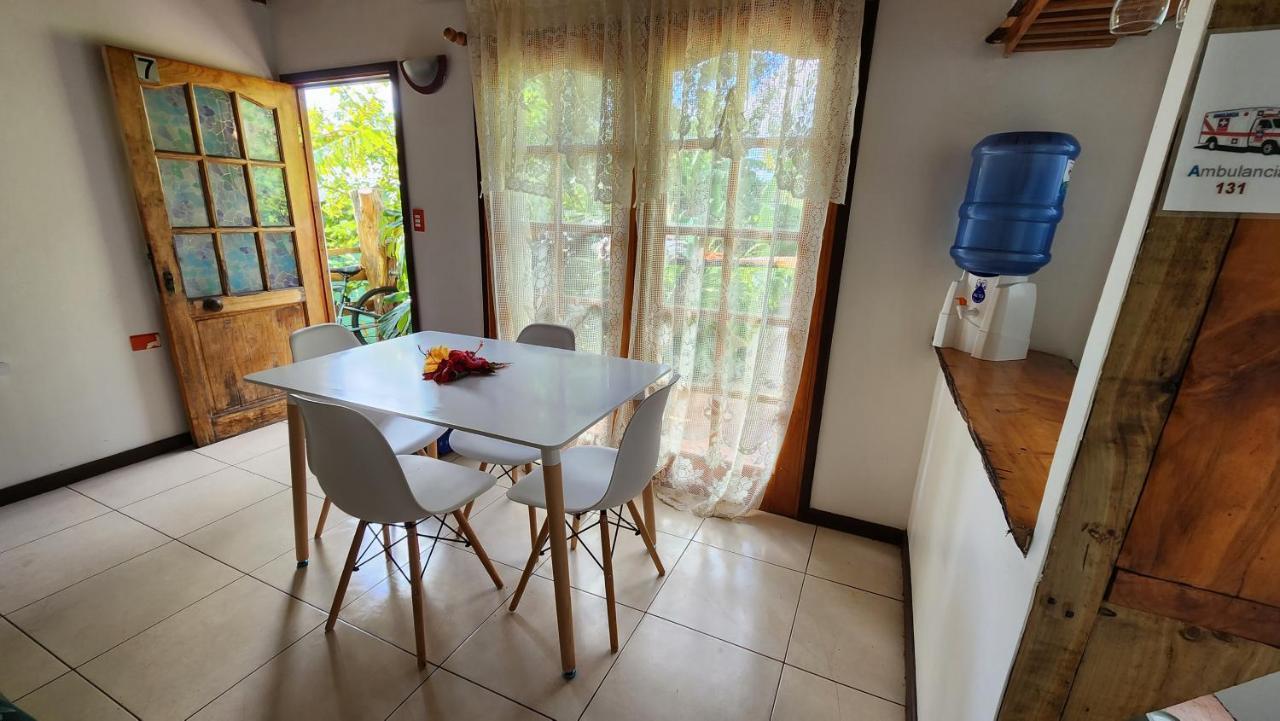 Cabanas Manuto Hanga Roa Exterior foto