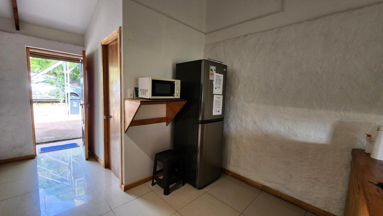 Cabanas Manuto Hanga Roa Exterior foto